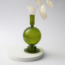 Lade das Bild in den Galerie-Viewer, Bunte Kerzenhalter und Vasen