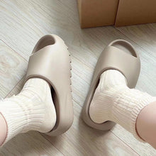 Lade das Bild in den Galerie-Viewer, CloudyWalks 2.0